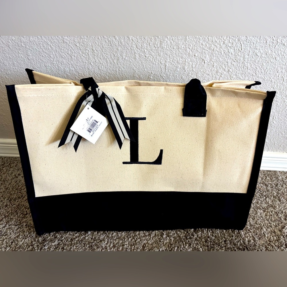 L-initial Canvas Tote